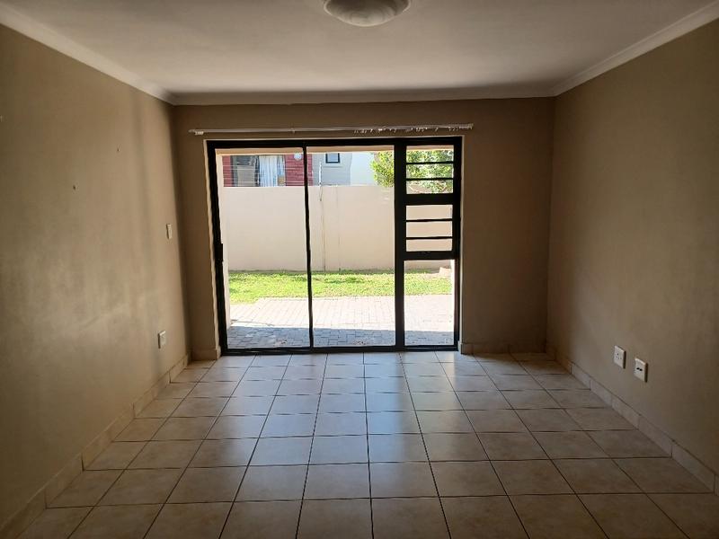 To Let 2 Bedroom Property for Rent in Burgundy Estate Western Cape